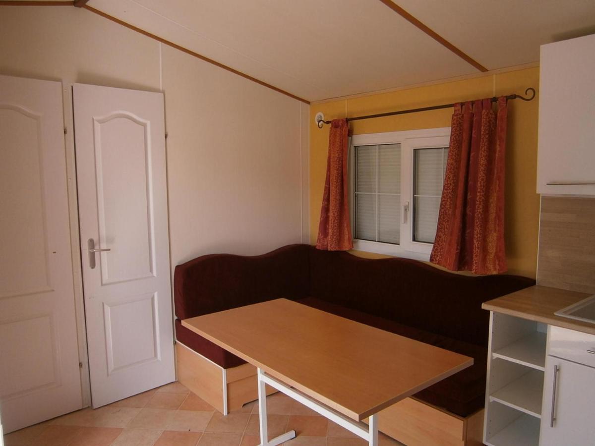 Team Holiday - Camping Le Balcon De Chartreuse Hotel Miribel-les-Echelles Luaran gambar