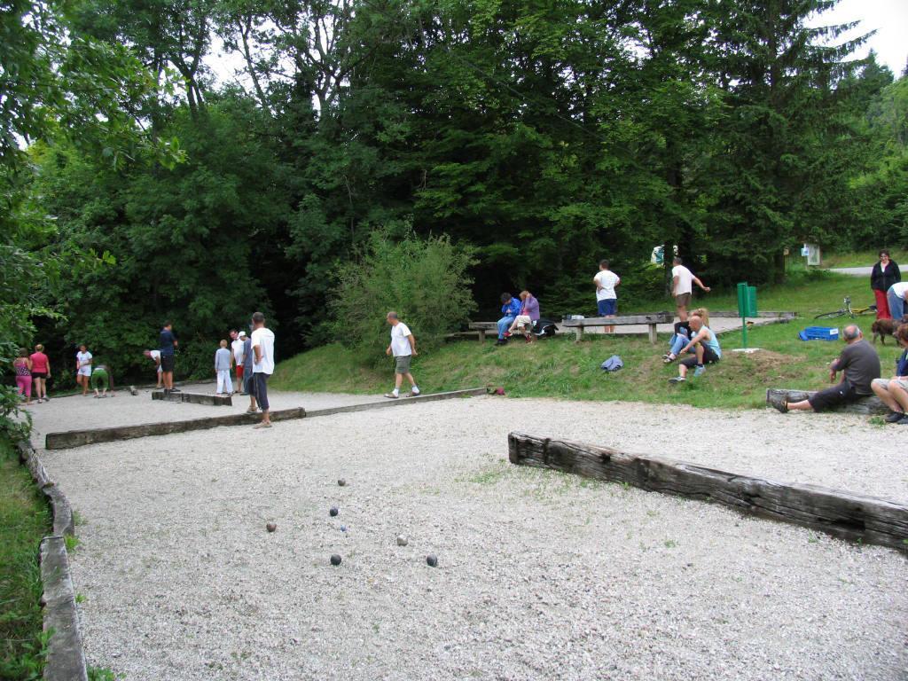 Team Holiday - Camping Le Balcon De Chartreuse Hotel Miribel-les-Echelles Luaran gambar